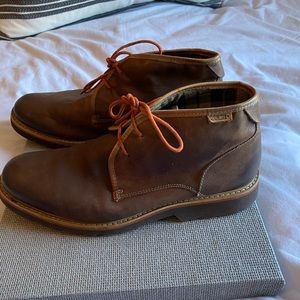 Pikolinos Leather Chukka Boots (M 9)